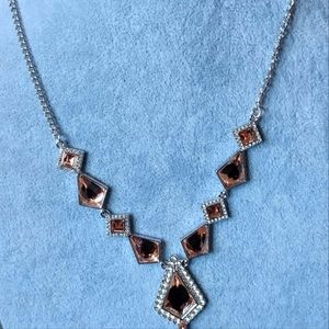 Stylish adjustable necklace with complementary earrings adjustable bracelet